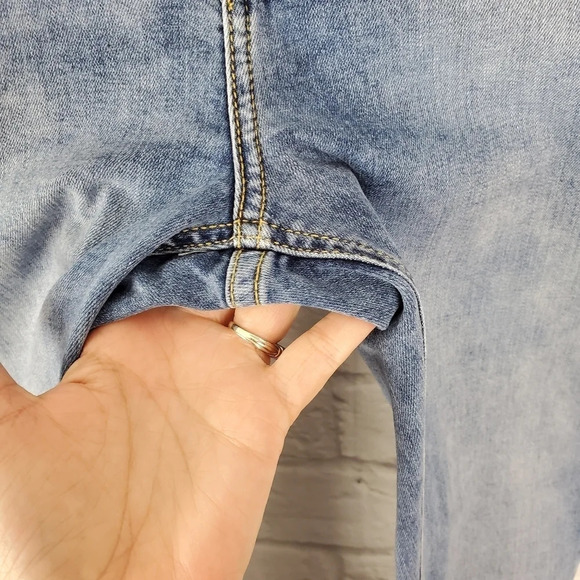 Forever 21 Distressed Step Hem High Rise Jeans - Picture 9 of 11